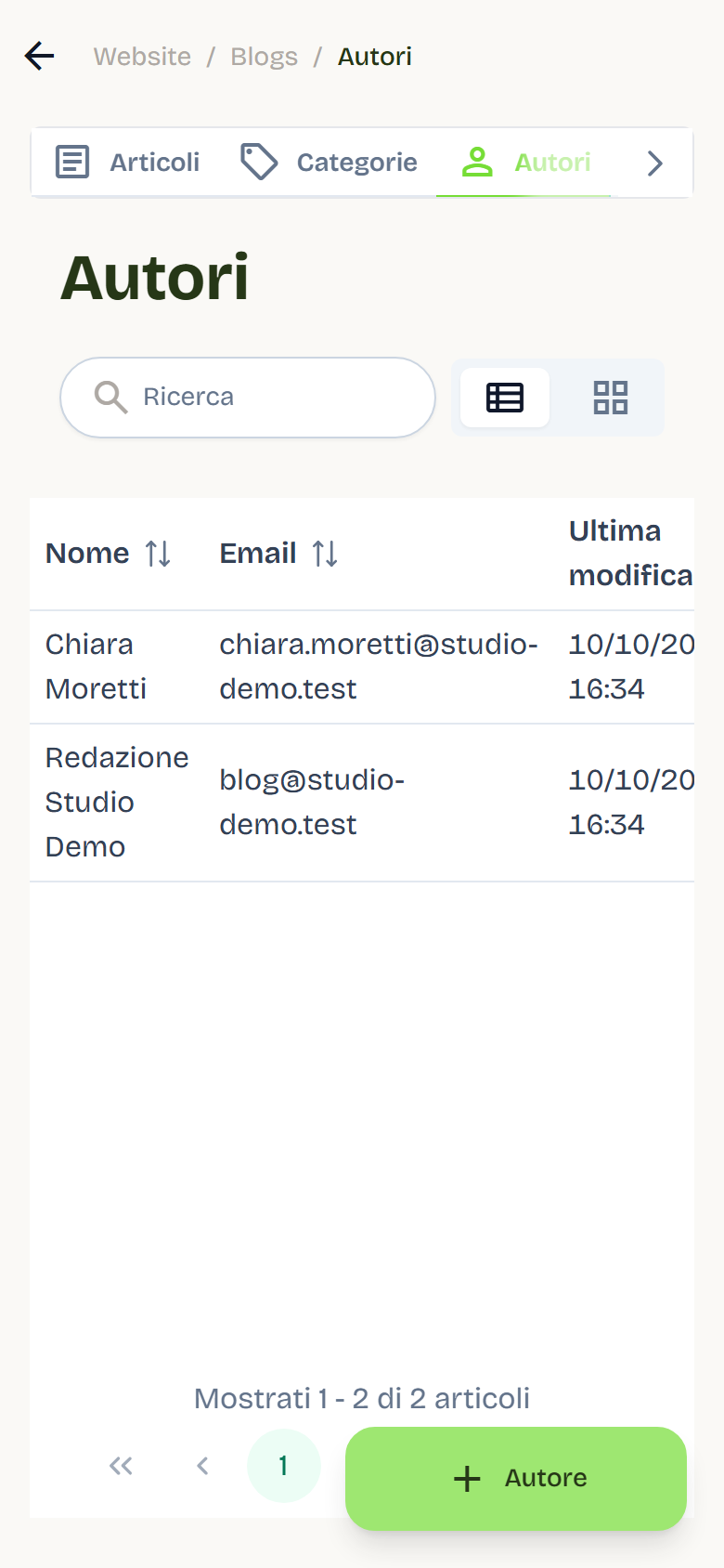 La scheda Autori del Blog con due autori, la loro email e i pulsanti Gestisci ed Elimina.