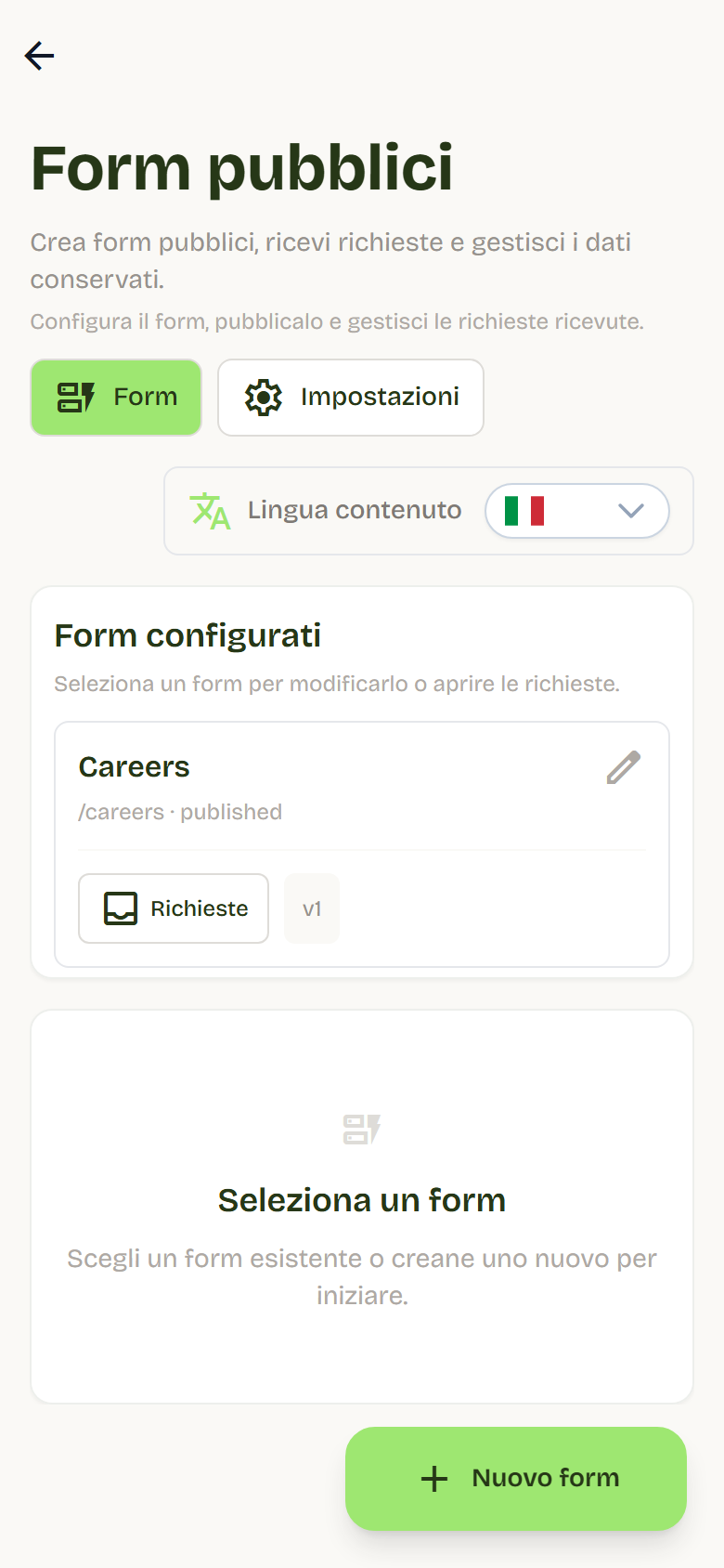 L’elenco Form configurati con i form Careers e Contact, entrambi pubblicati, e il pulsante Nuovo form.